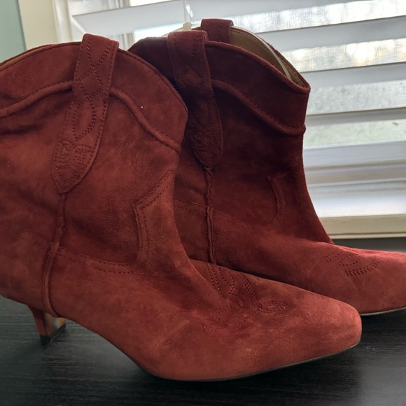 Sam Edelman Women's, Taryn Boot Size 6
New - No Tags - Picture 3 of 5